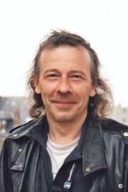 Roland C. Wagner, auteur de SF français, est mort.